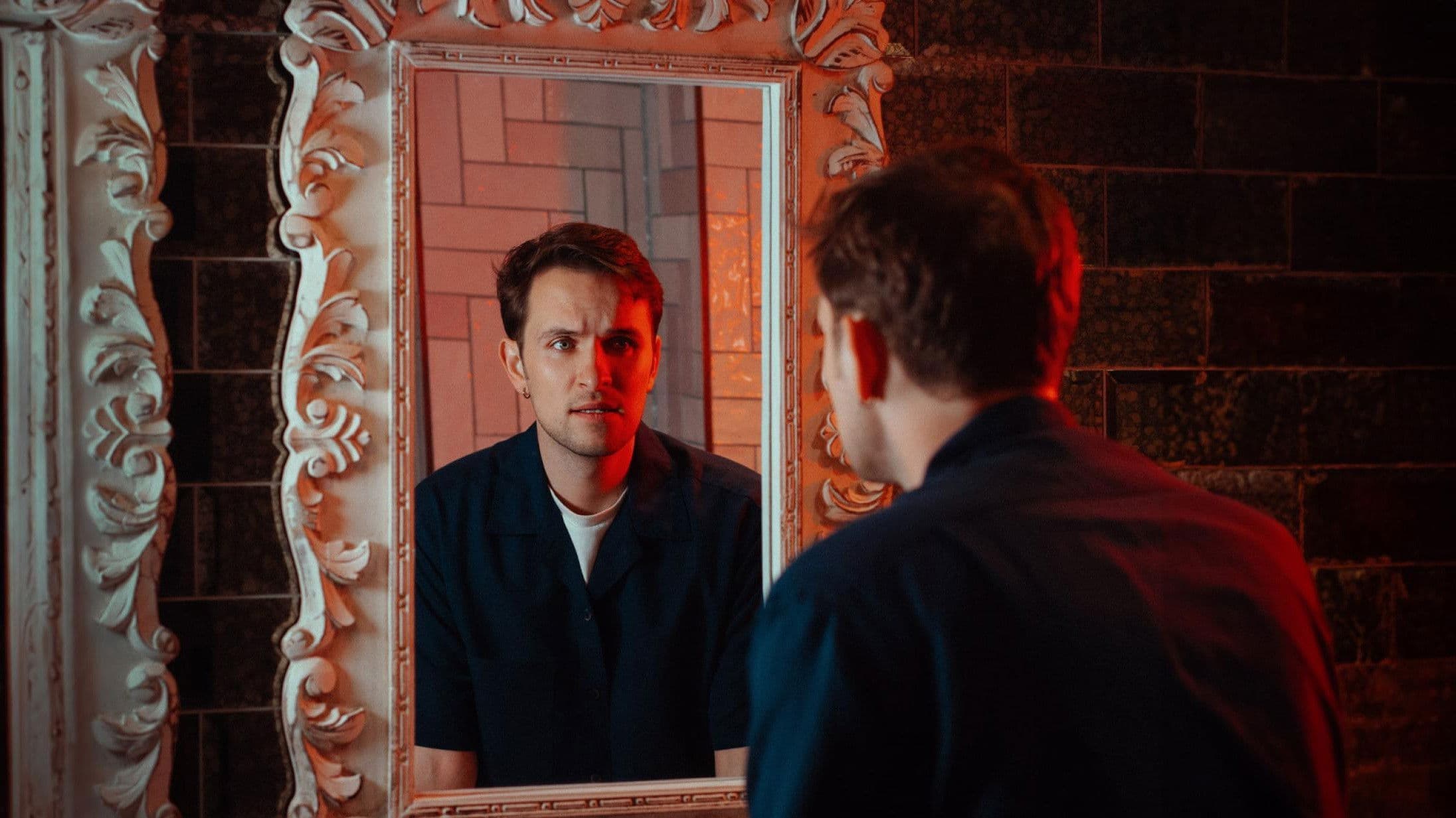 Vittorio Angelone: Who Do You Think You Are? I Am! backdrop